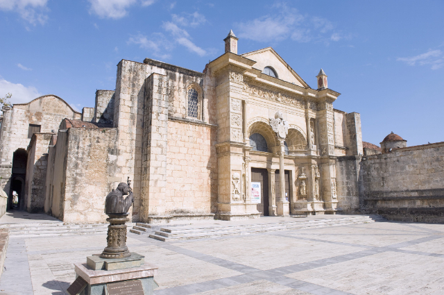 Катедралата на примасите в Америка - Santo Domingo | Secret World Trip Planner