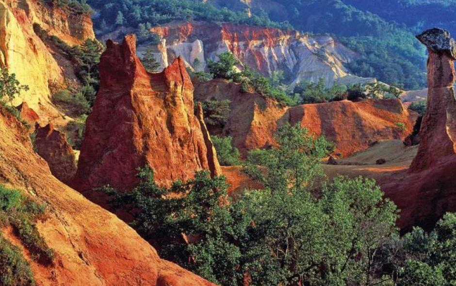 France: the Colorado Provençal in Rustrel - Rustrel | Secret World Trip Planner
