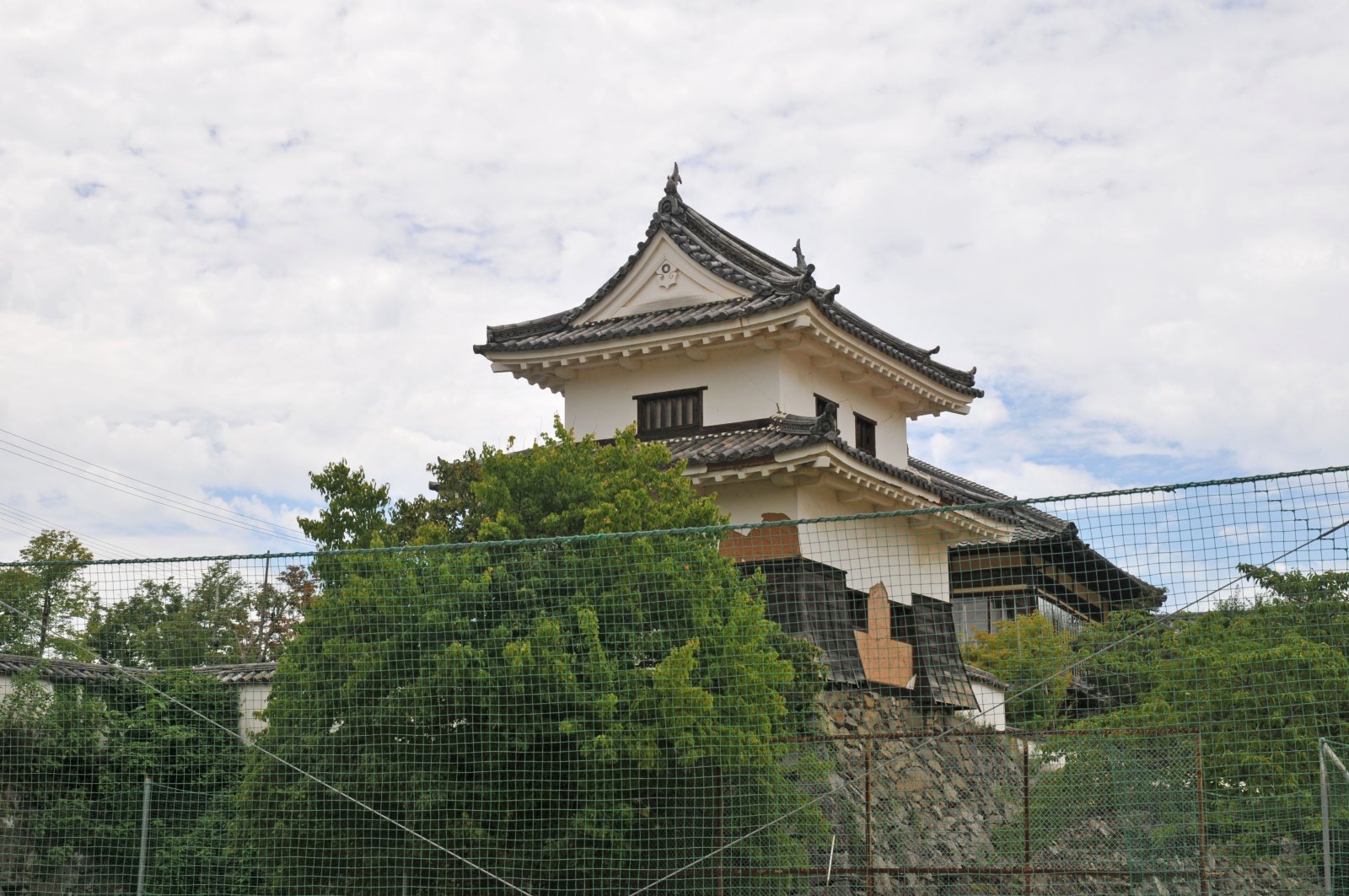 Ozu Castle and its rare wooden castle tower - ?zu-shi | Secret World Trip Planner