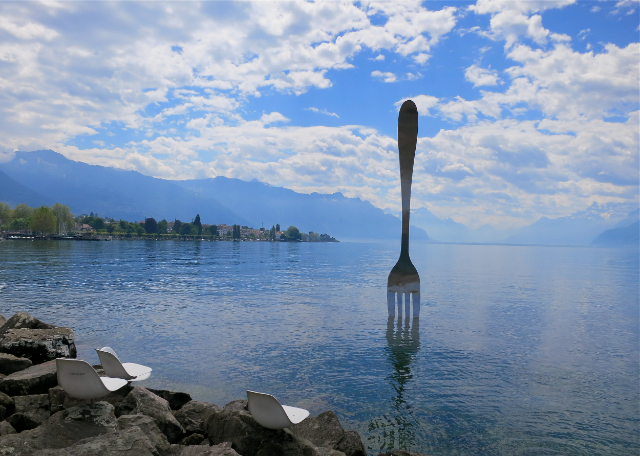 Vevey gigantiskā dakša - Vevey | Secret World Trip Planner
