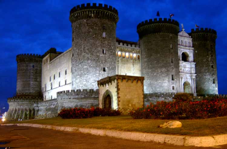Maschio Angioino (Castel Nuovo) - Napoli | Secret World Trip Planner