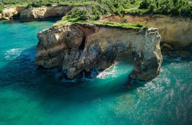 Angularen arkua - 2640 | Secret World Trip Planner