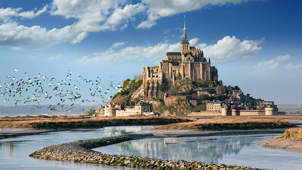 मोंट सेंट मिशेल - Mont Saint-Michel | Secret World Trip Planner