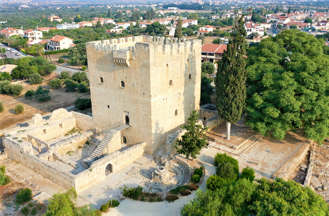 Castello Kolossi: Dove storia e vino si intrecciano — Kolossi