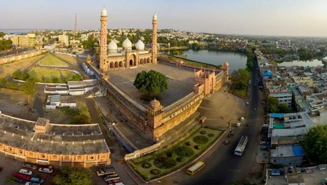 Taj-ul-Masajid - Bhopal | Secret World Trip Planner