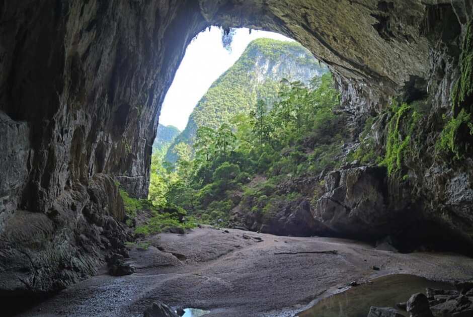 Vietnam | Cueva de Son Doong: la cueva más grande del mundo - B? Tr?ch | Secret World Trip Planner