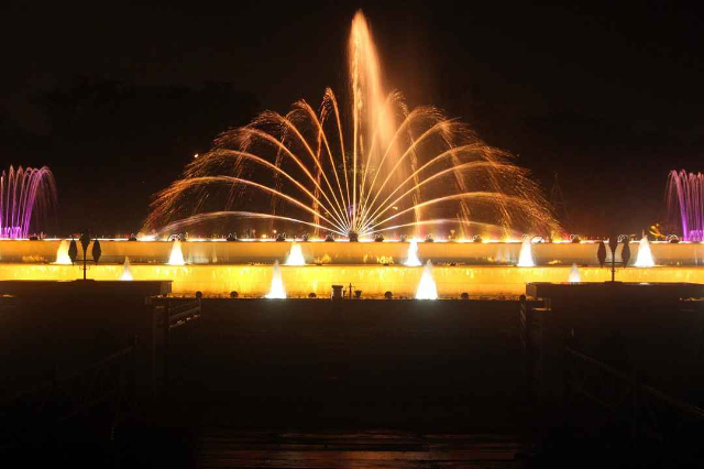 La fontaine de joie - Kolkata | Secret World Trip Planner