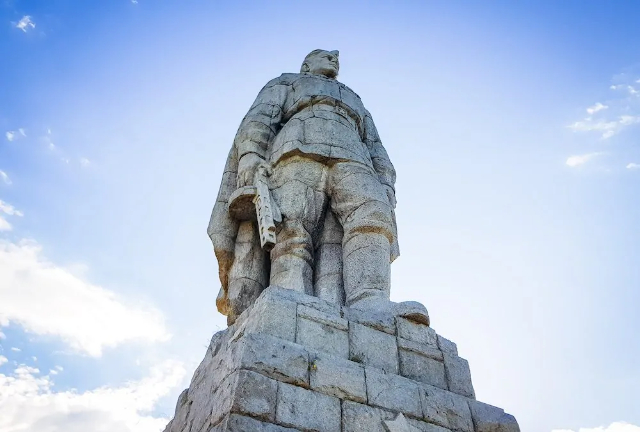 Alyosha Monument - Plovdiv | Secret World Trip Planner