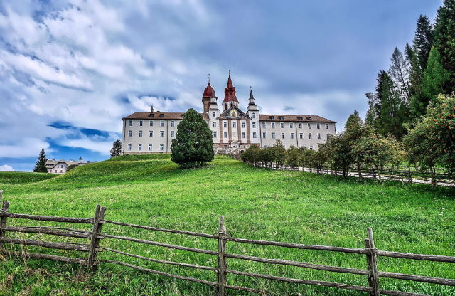 Oilithreacht Pietralba - Nova Ponente | Secret World Trip Planner