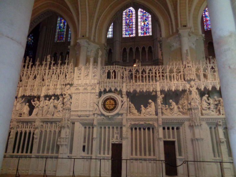 Chartres Cathedral Zodiac Signs - Chartres | Secret World Trip Planner