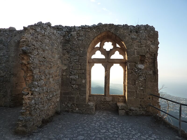 Kastil Saint Hilarion di Karaman - Aglantzia | Secret World Trip Planner