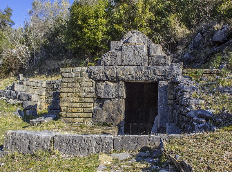 Roccagliorosa - Roccagloriosa | Secret World Trip Planner