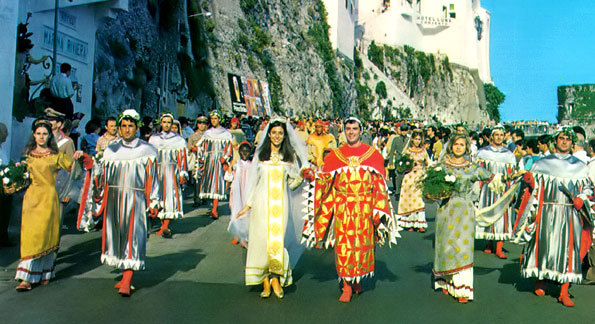 Regata delle Antiche Repubbliche Marinare - Amalfi | Secret World Trip Planner