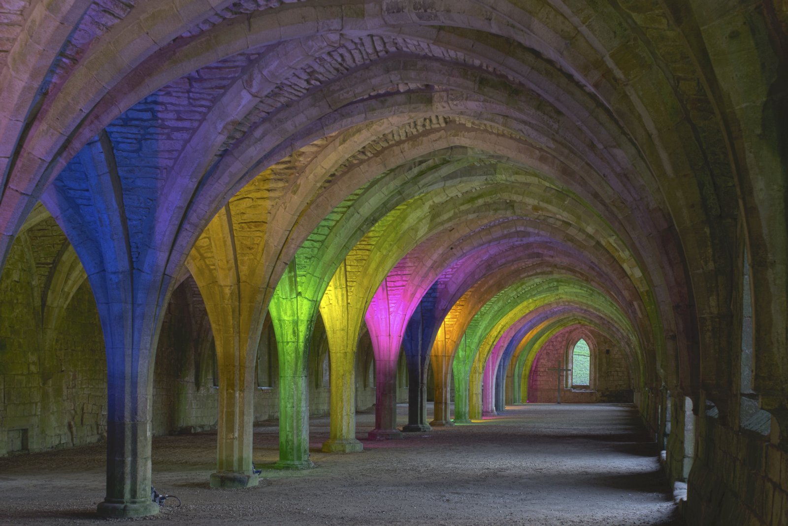 Fountains Abbey: one of the best preserved ruined Cistercian monasteries - Abbazia di Fountains | Secret World Trip Planner