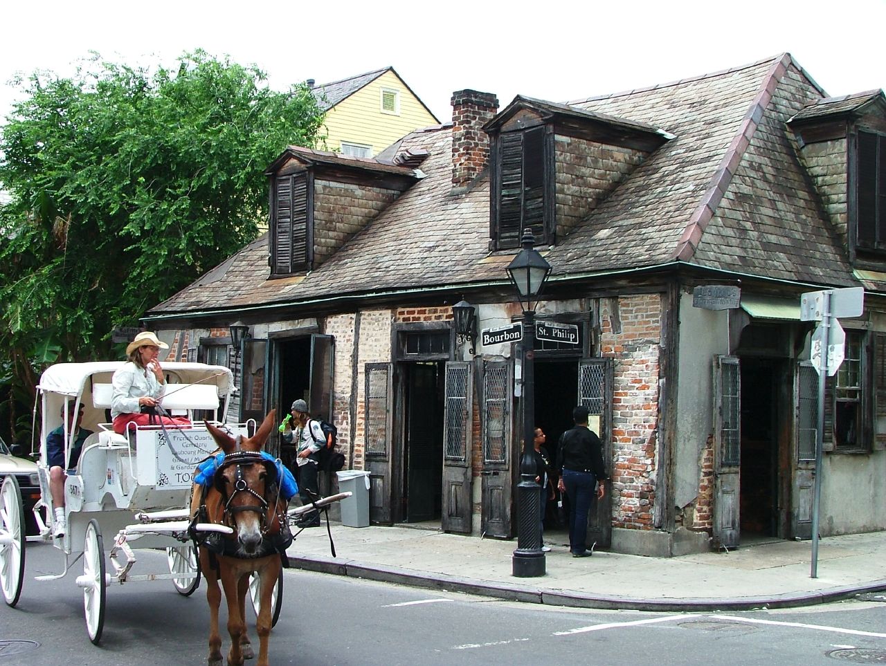 Jean Lafitte’s Blacksmith Shop – New Orleans - New Orleans | Secret World Trip Planner