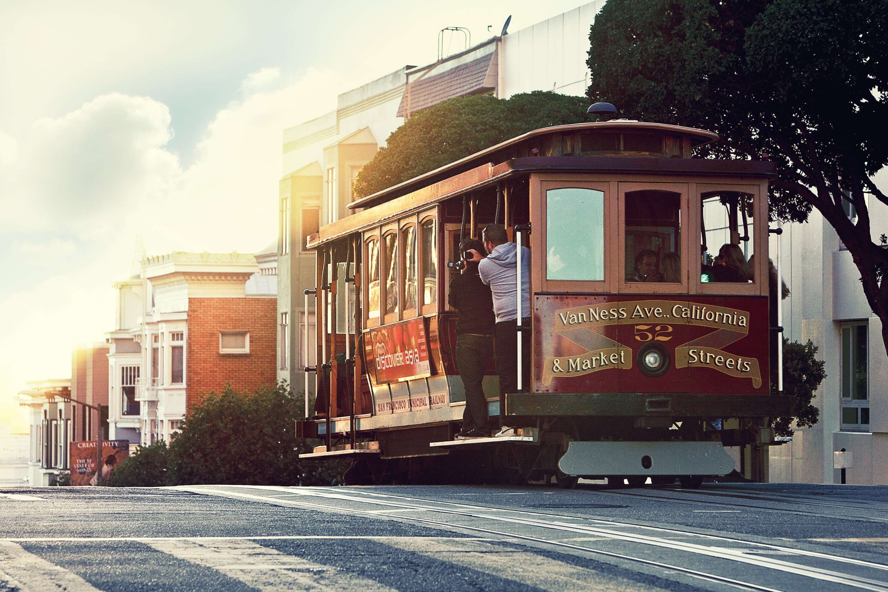 San Francisco Cable Cars - San Francisco | Secret World Trip Planner
