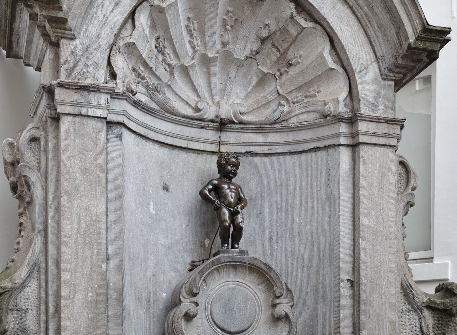 Il Manneken-Pis Briselē - Bruxelles | Secret World Trip Planner