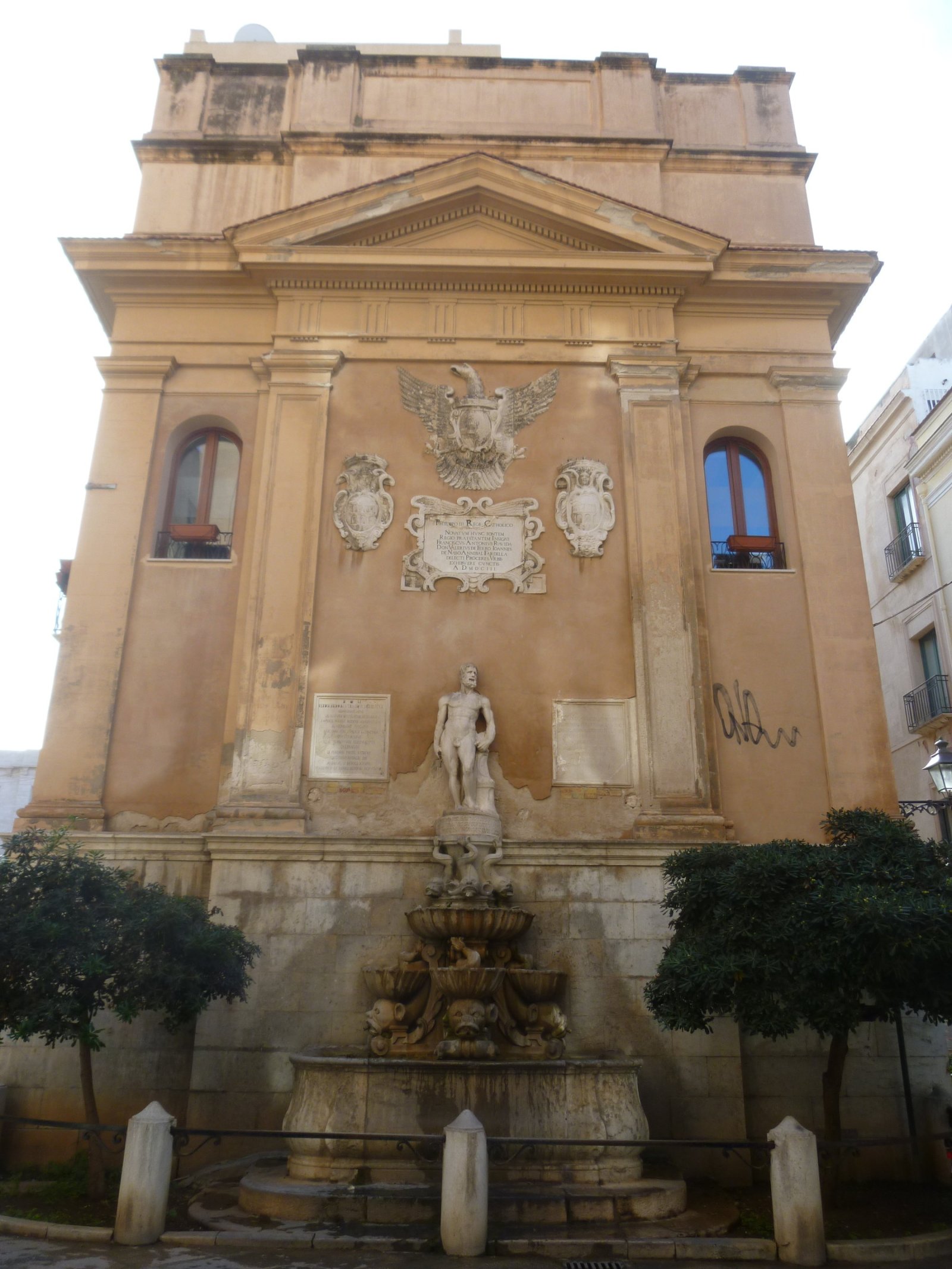 Trapani : La fontaine de Saturne - Trapani | Secret World Trip Planner