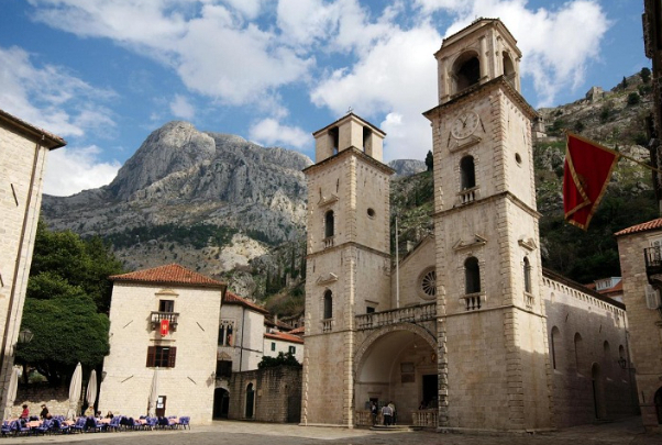 La Cattedrale di San Trifone a Kotor - Kotor | Secret World Trip Planner