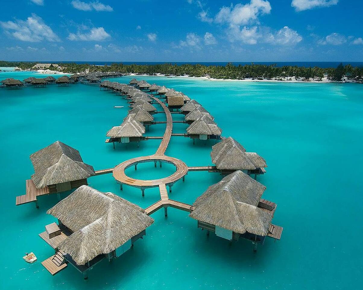 Four Seasons Hotel - Bora Bora — Bora Bora