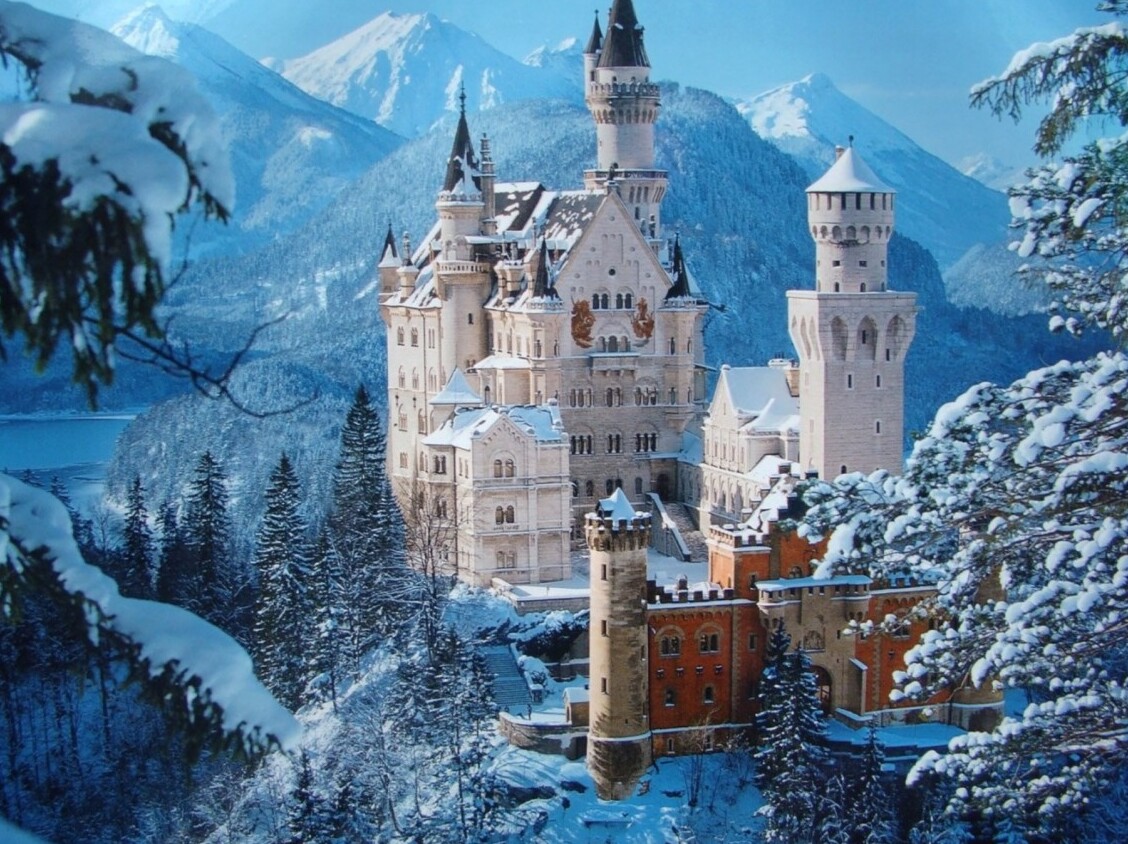Castello di Neuschwanstein - Il castello delle fiabe - Schwangau | Secret World Trip Planner