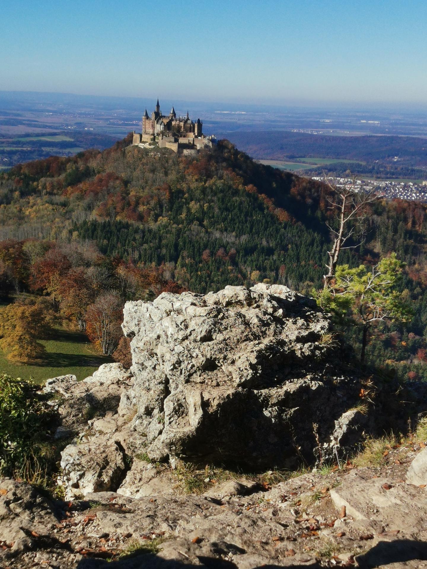 Grad Hohenzollern - Albstadt | Secret World Trip Planner
