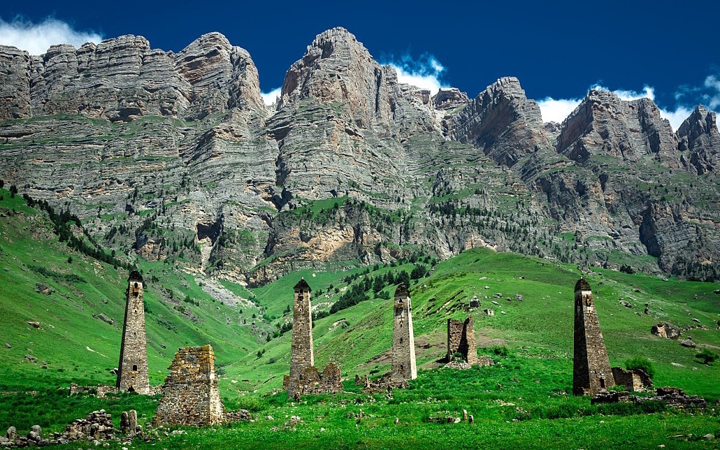 The Mysterious Old Towers in Ingushetia - Inguscezia | Secret World Trip Planner