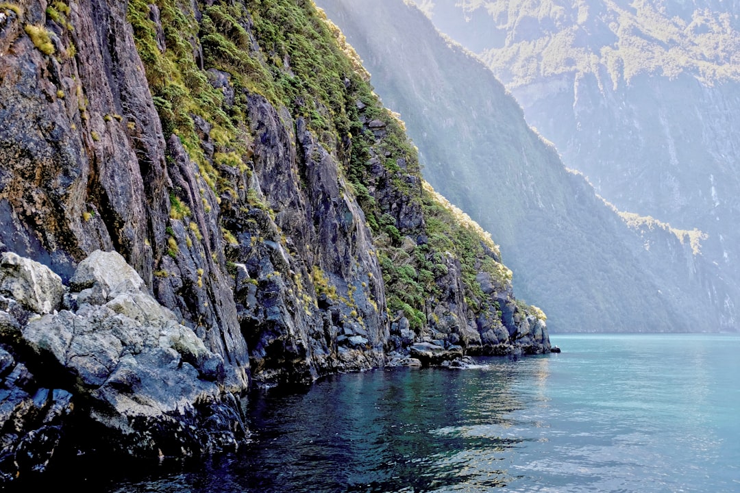 Milford Sound - New Zealand's most spectacular natural attraction - Milford Sound | Secret World Trip Planner