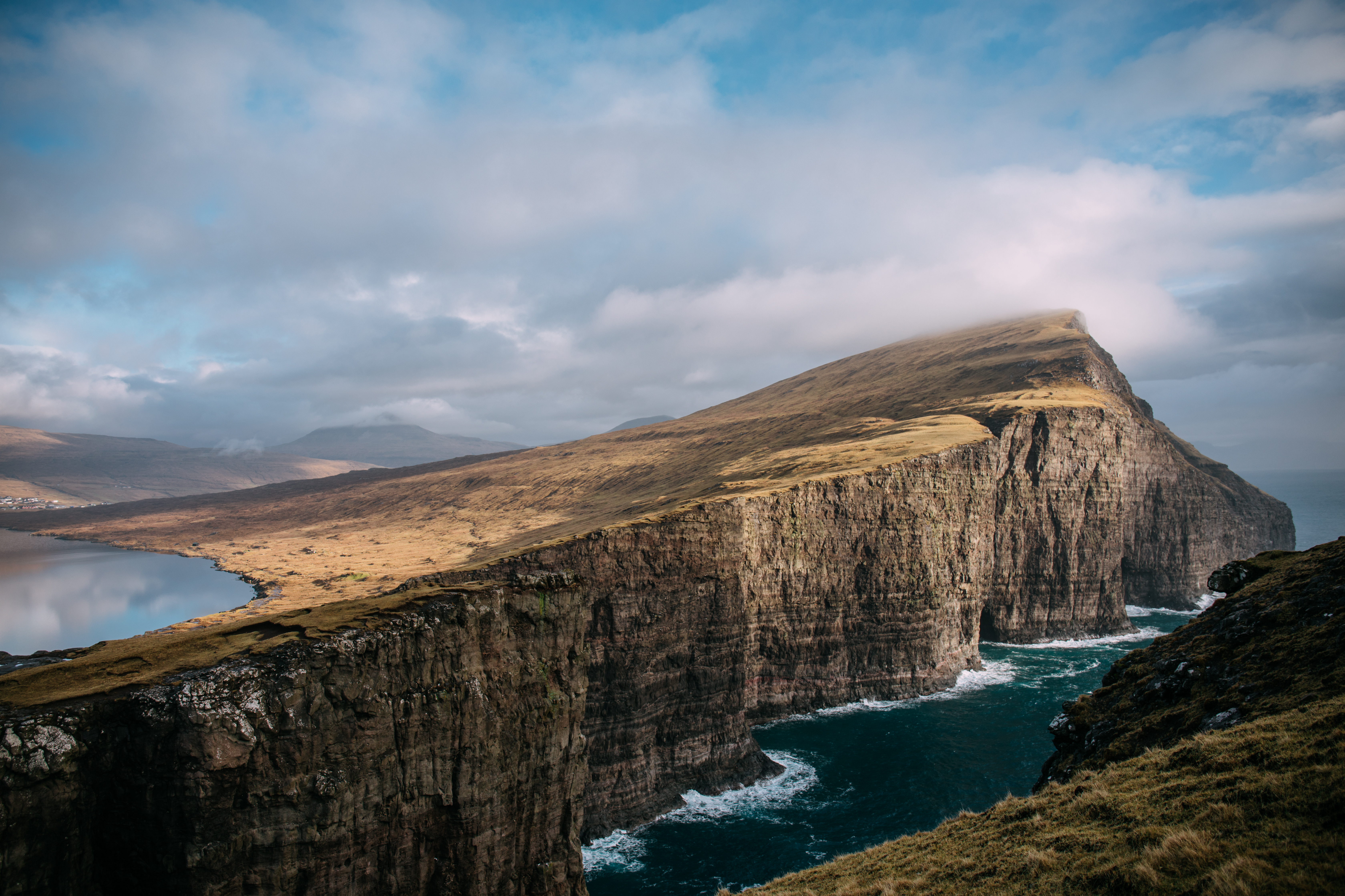 Faroe Islands|  Lake Sorvagsvatn - Sørvágsvatn | Secret World Trip Planner