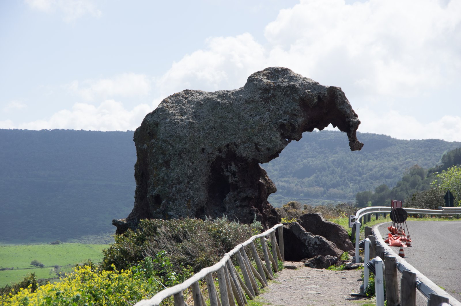 Italy : Elephant Rock  - Castelsardo | Secret World Trip Planner