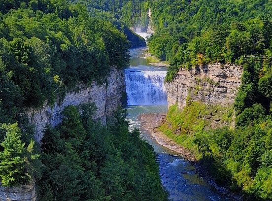 Middle Falls on the Genesee River - Genesee Falls | Secret World Trip Planner