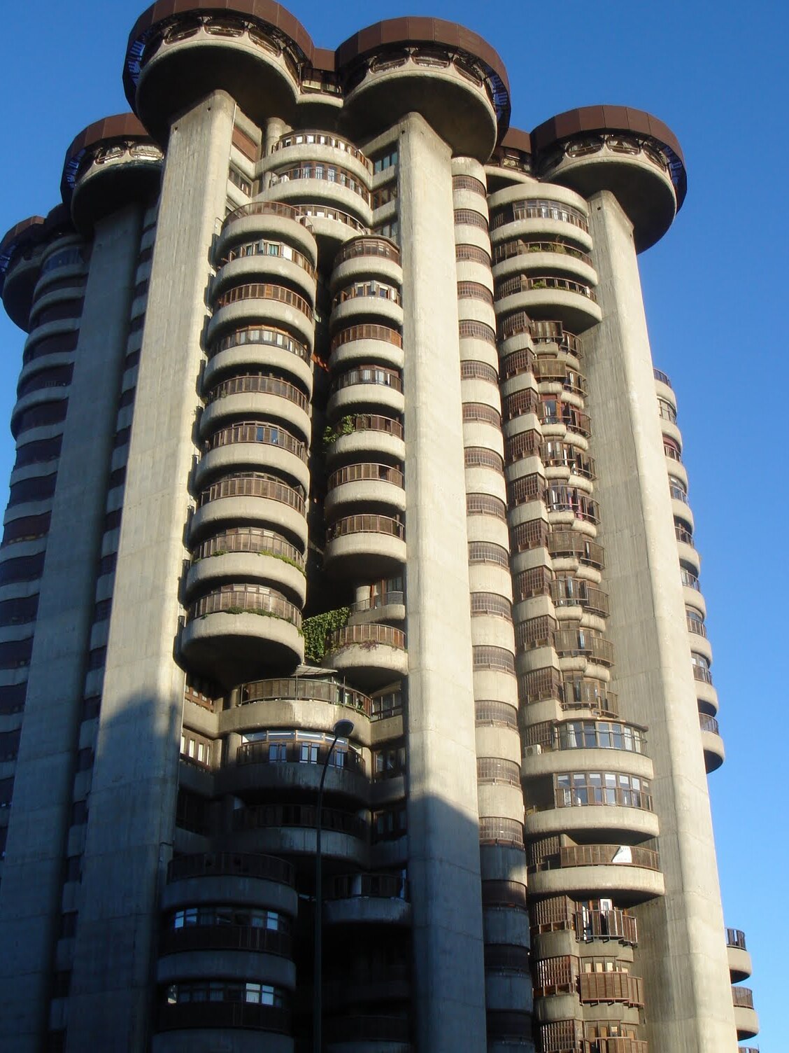 Torres Blancas by architect Sáenz de Oiza — Madrid