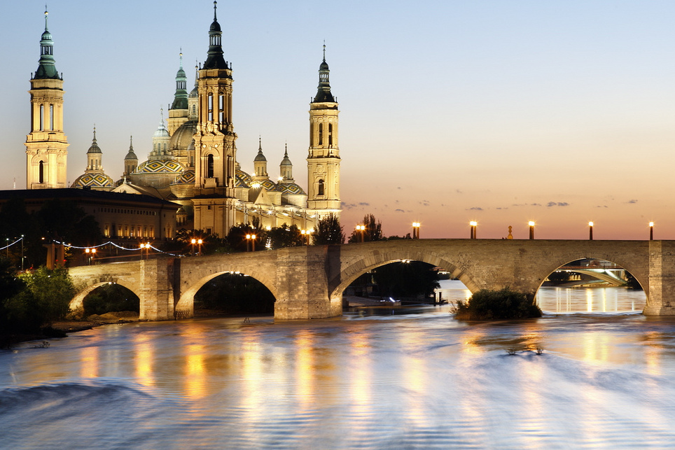 Stone Bridge - Zaragoza | Secret World Trip Planner