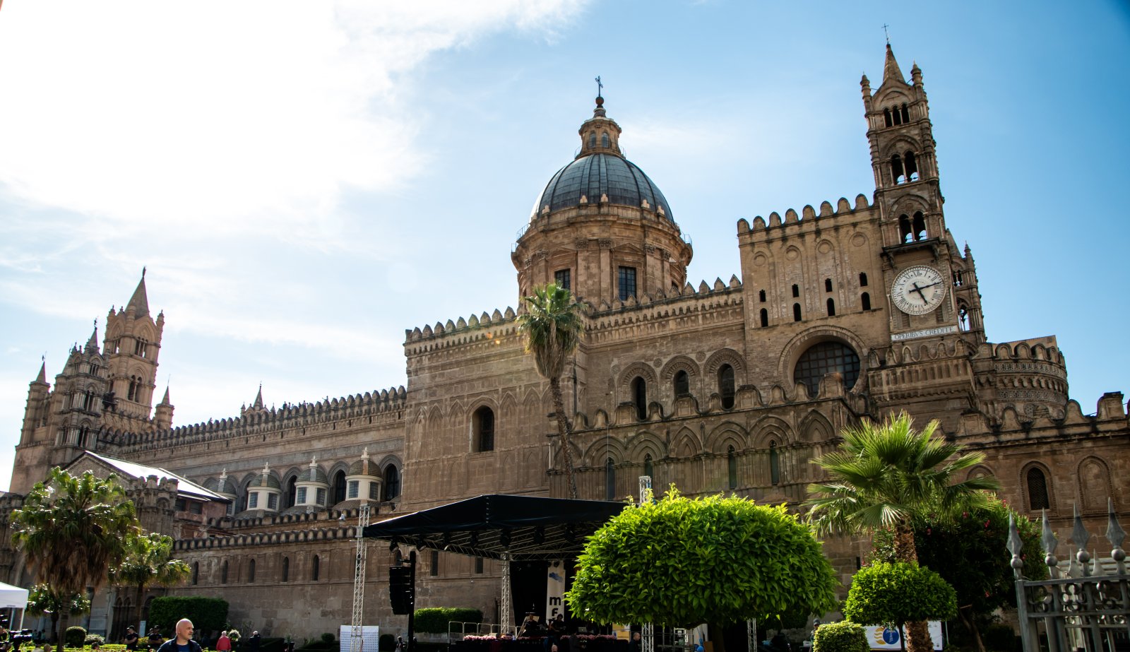 De kroon van Constance van Aragon - Palermo | Secret World Trip Planner