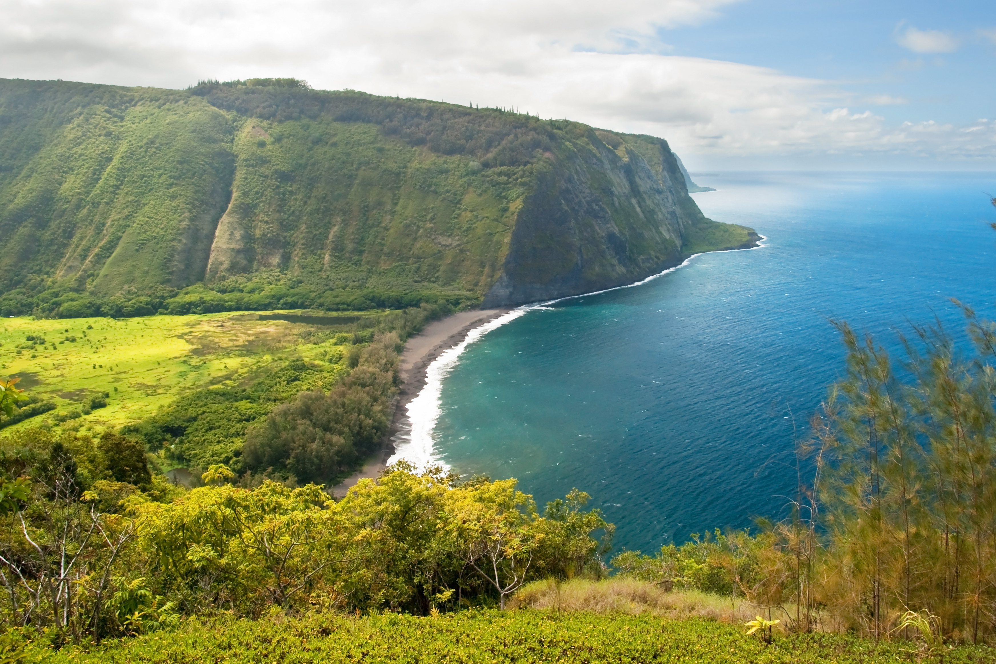 Waipio Valley Beach - This amazing valley - Honokaa | Secret World Trip Planner