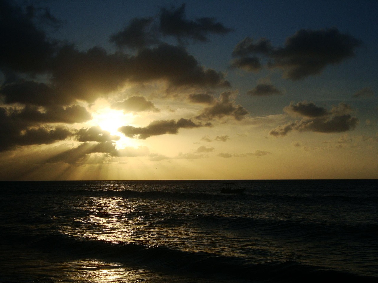 Blue Beach (La Chiva) - Vieques | Secret World Trip Planner