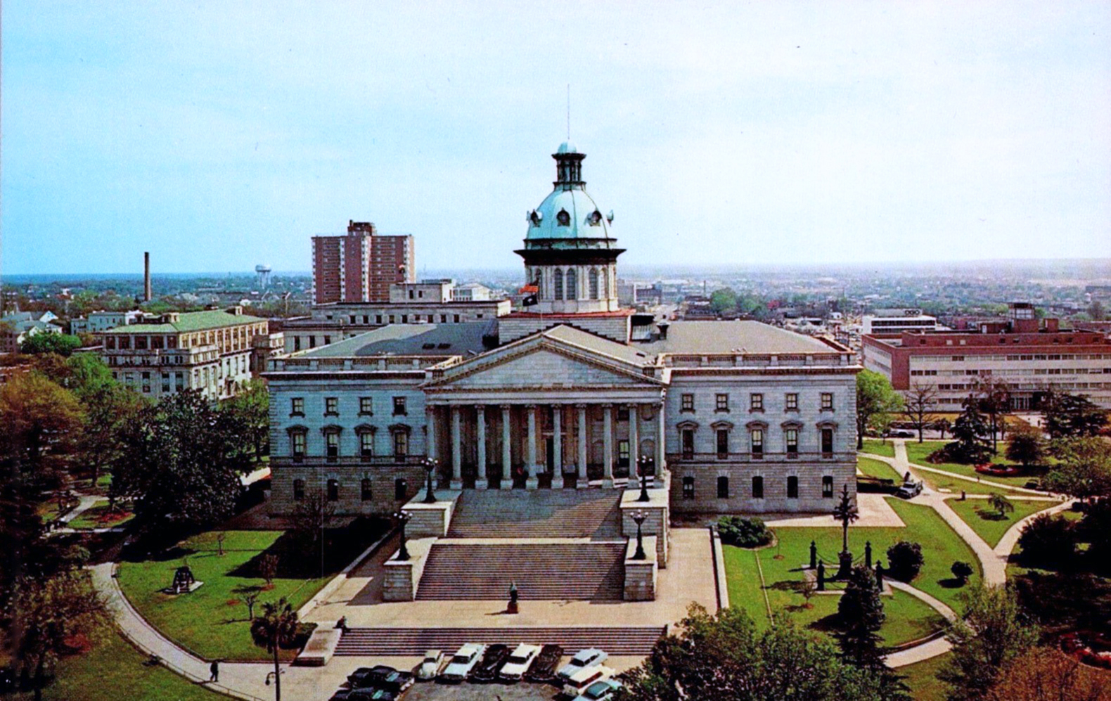 The South Carolina State House - Columbia | Secret World Trip Planner