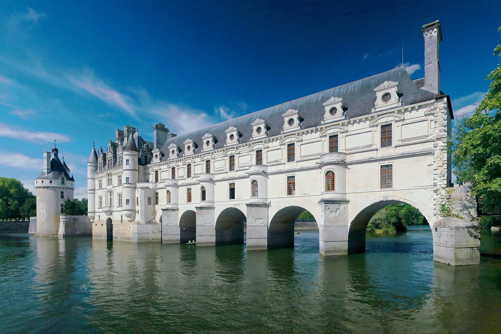 Замок Шенонсо - Chenonceaux | Secret World Trip Planner
