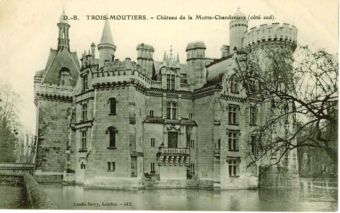 Castello di La Mothe-Chandeniers - Les Trois-Moutiers | Secret World Trip Planner