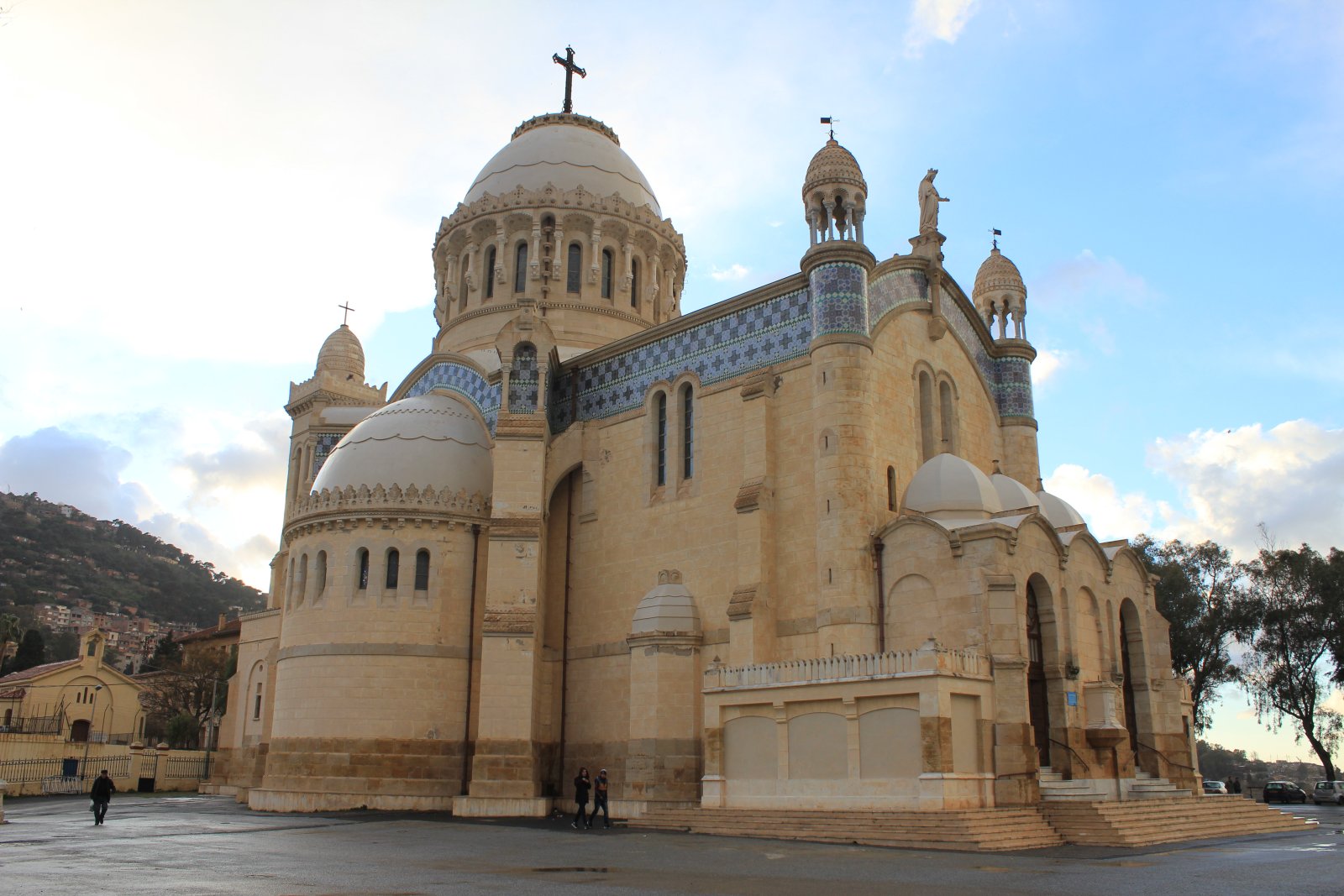 Notre Dame d'Afrique (Our Lady of Africa) - Bologhine | Secret World Trip Planner