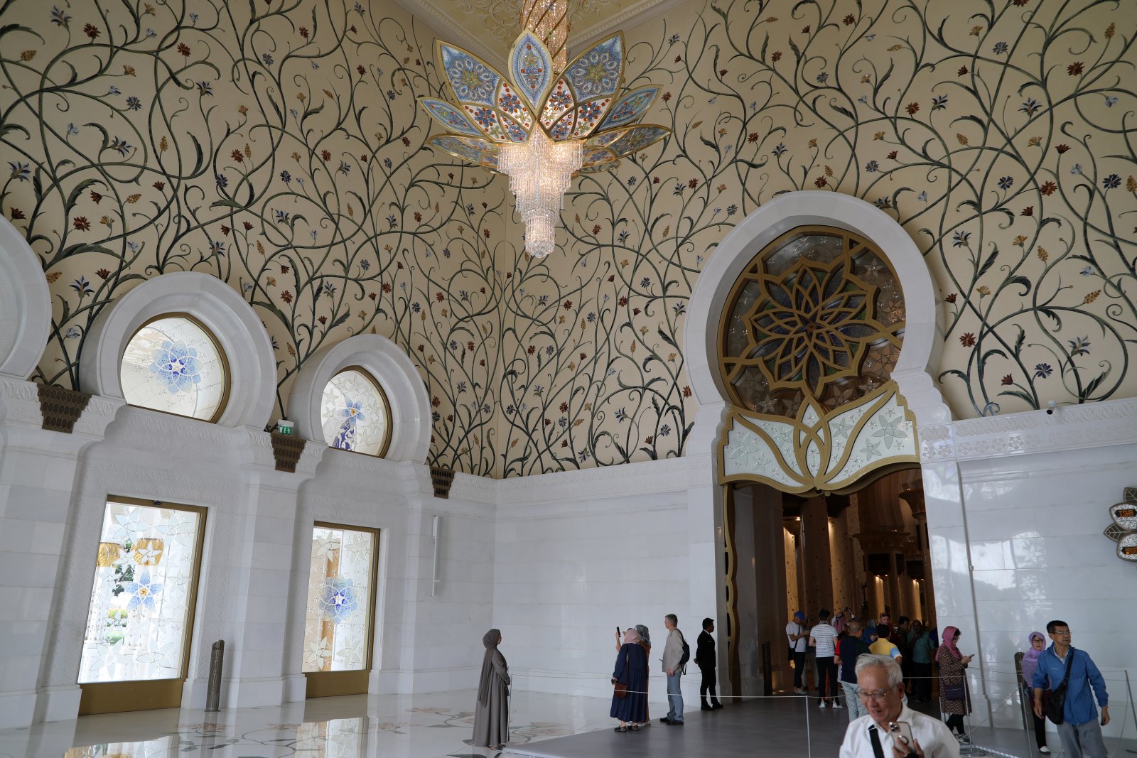 Grande Moschea - Abu Dhabi | Secret World Trip Planner