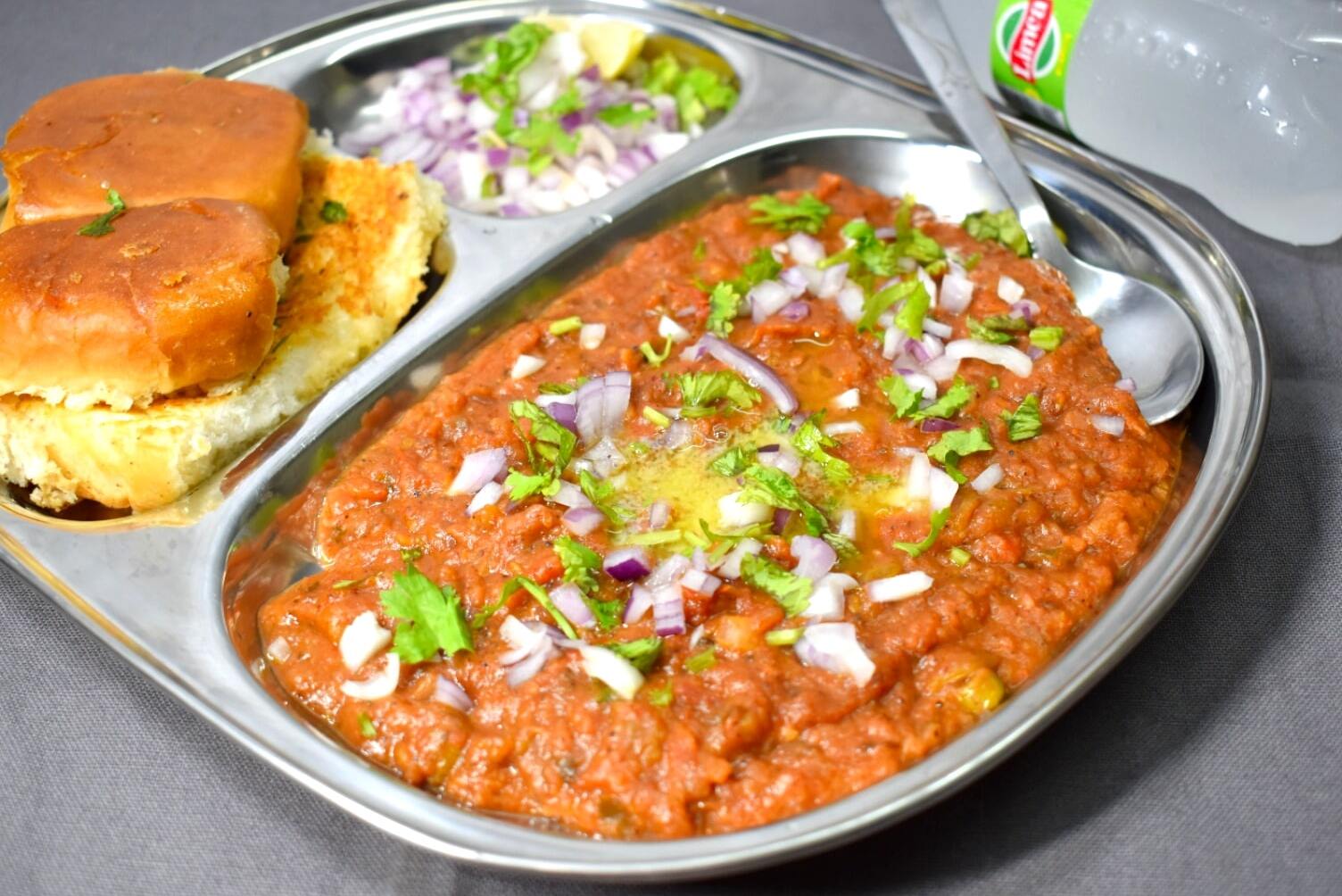 Pao bhaji: a specialty dish from Mumbai — Mumbai