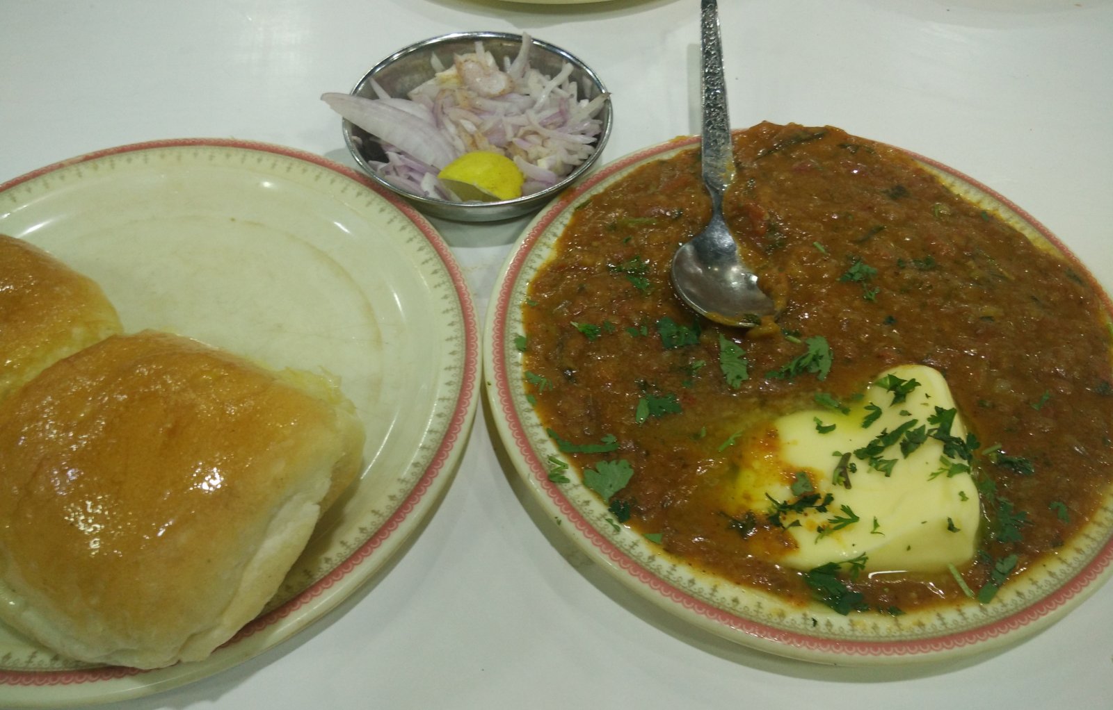 Pao bhaji: a specialty dish from Mumbai - Mumbai | Secret World Trip Planner
