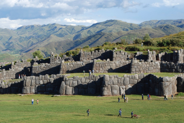Saksaywaman in Perù - Sacsayhuamán | Secret World Trip Planner