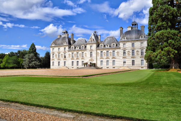 Cheverny Castle - Loire Valley - Castello di Cheverny | Secret World Trip Planner