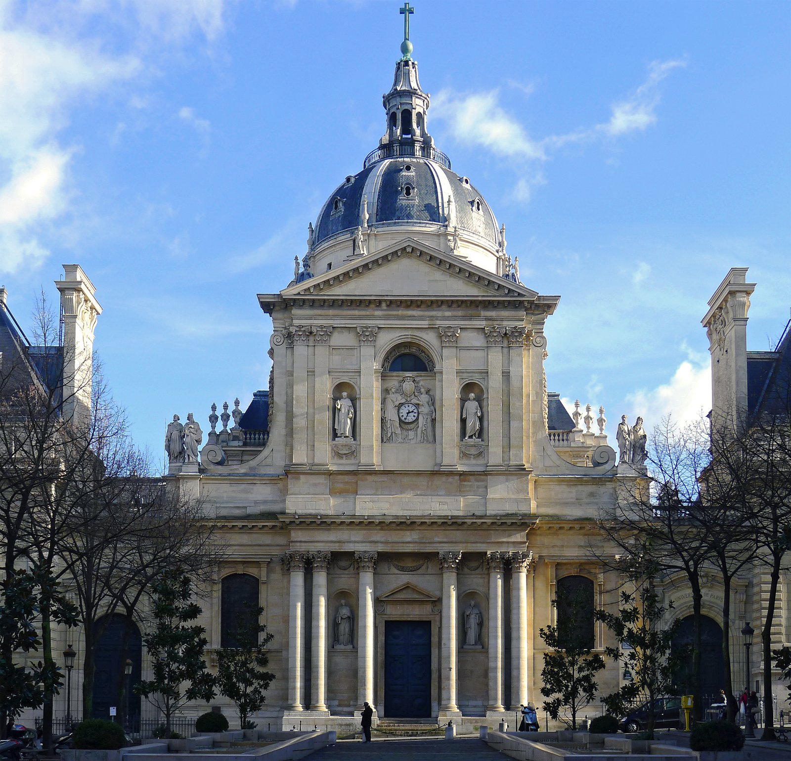 Richelieu ja Chapelle de la Sorbonne - Paris | Secret World Trip Planner