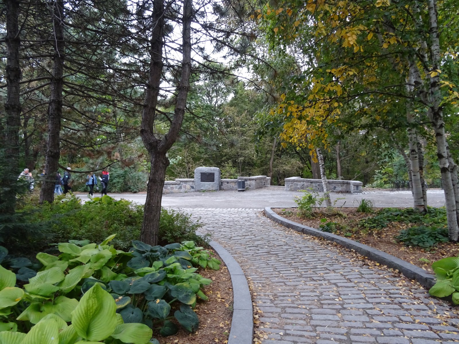 Montreal’s spectacular Mount Royal Park - Montréal | Secret World Trip Planner