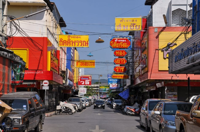 Heritage Walking Street - Tambon Ban Tai | Secret World Trip Planner
