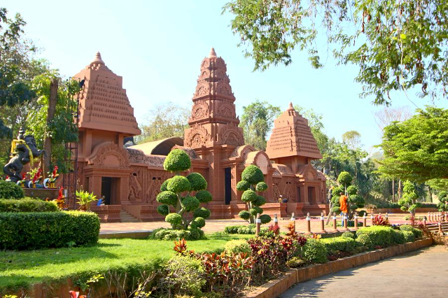 Wat Tham Pu Wa - Nong Ya | Secret World Trip Planner