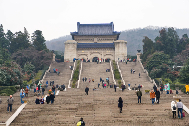 Dr. Sun Yat-Sen's Mausoleum - Nan Jing Shi | Secret World Trip Planner